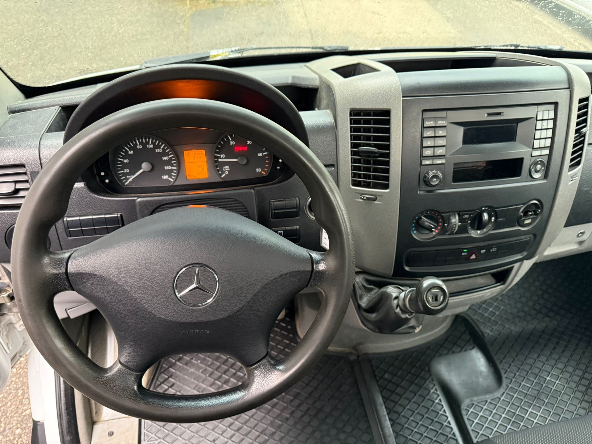 MERCEDES-BENZ Sprinter 316 CDI Standard ** 3-Plätzer ** 3-Seitenkipper** Nutzlast 1180** AHK -3500 **-image-6