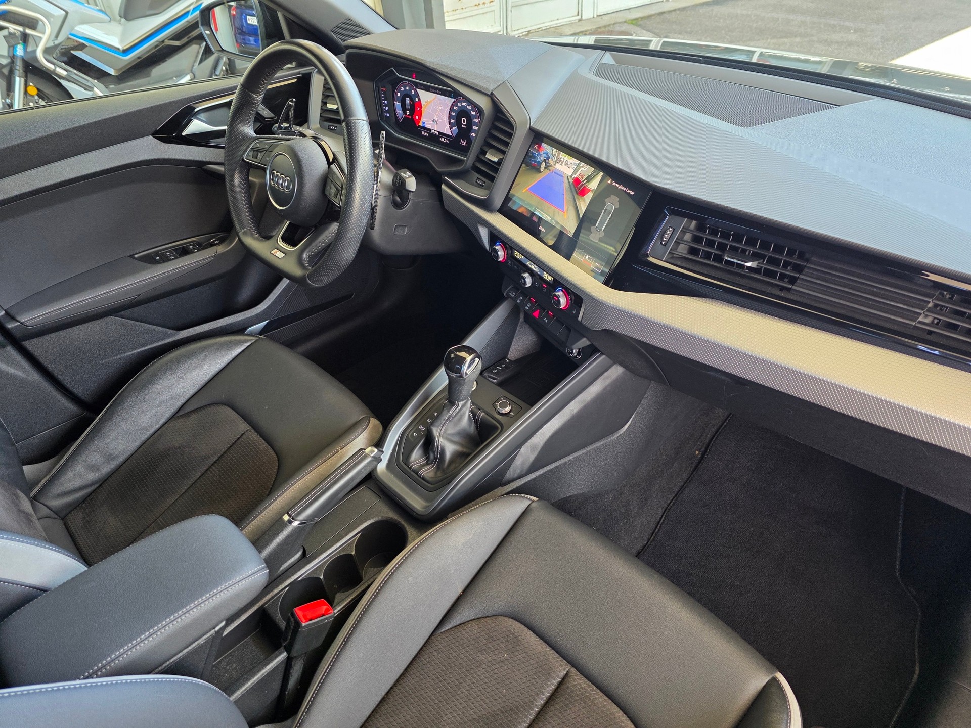 AUDI A1 Sportback 35 TFSI S Line S-tronic-image-18