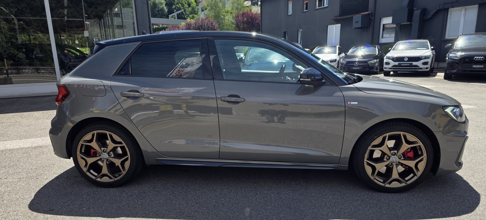 AUDI A1 Sportback 35 TFSI S Line S-tronic-image-8