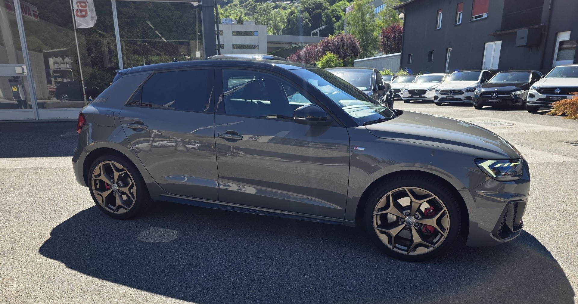 AUDI A1 Sportback 35 TFSI S Line S-tronic-image-2