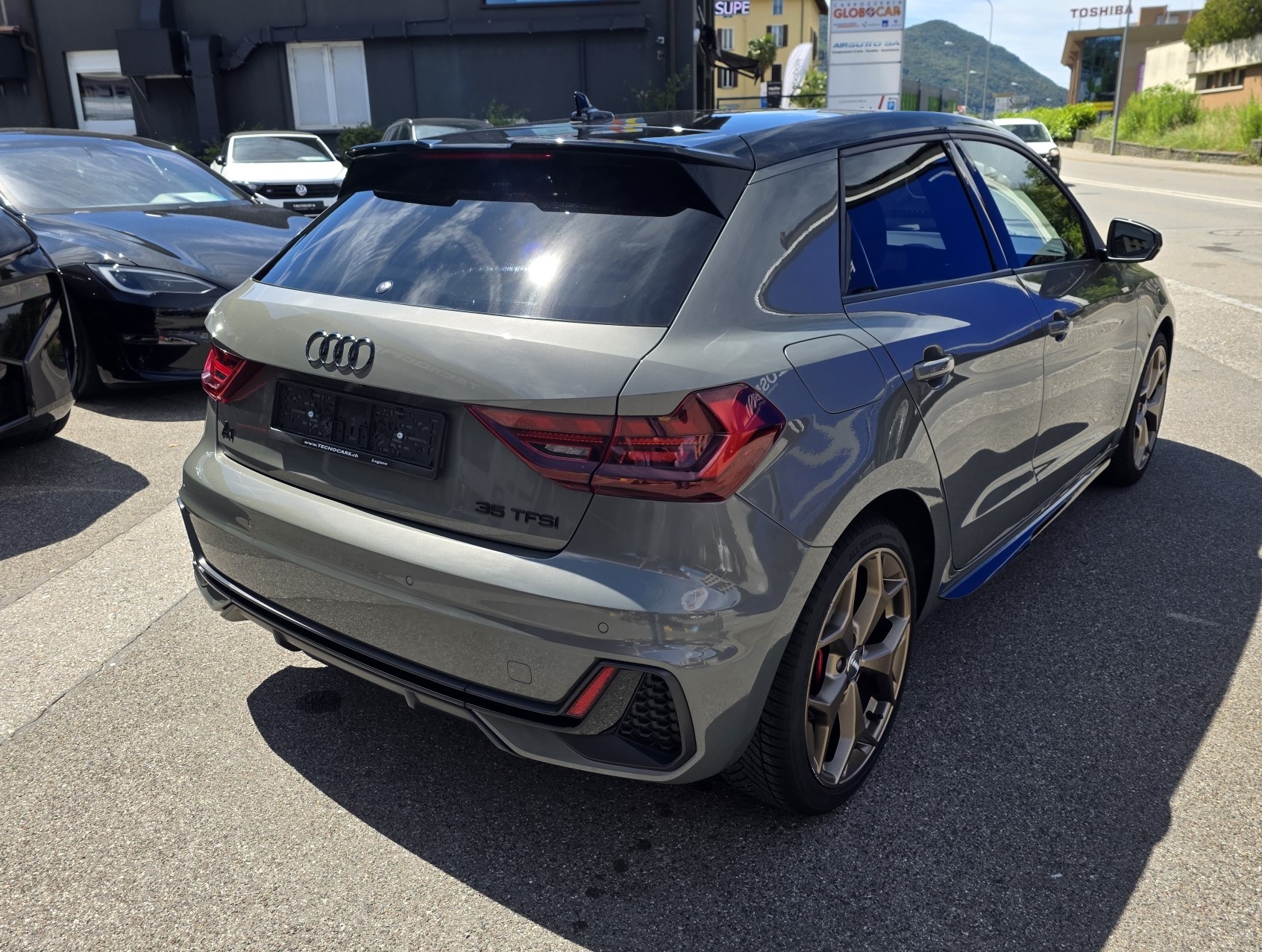 AUDI A1 Sportback 35 TFSI S Line S-tronic-image-9