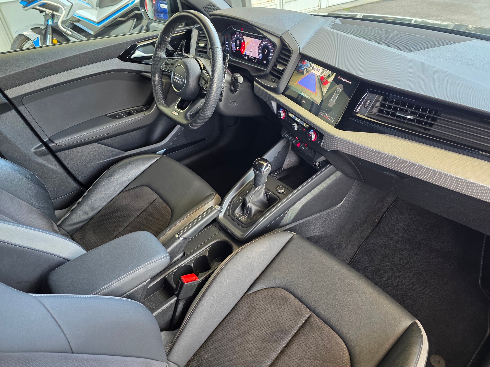 AUDI A1 Sportback 35 TFSI S Line S-tronic-image-15