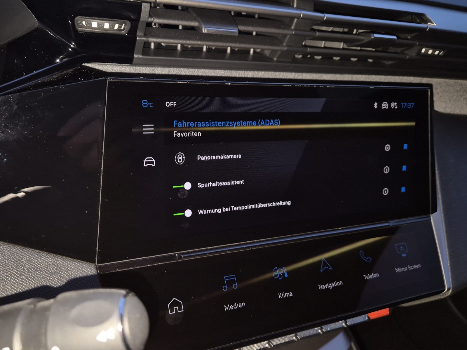 PEUGEOT 308 e SW Allure 54kWh-image-15