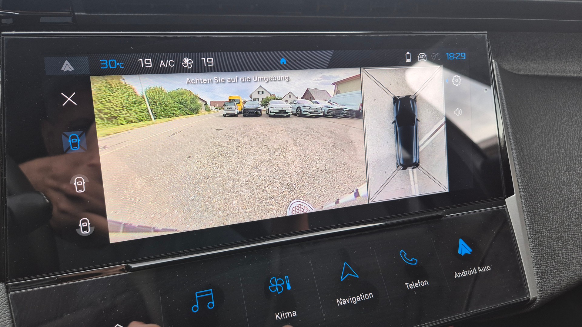 PEUGEOT 308 e SW Allure 54kWh-image-19