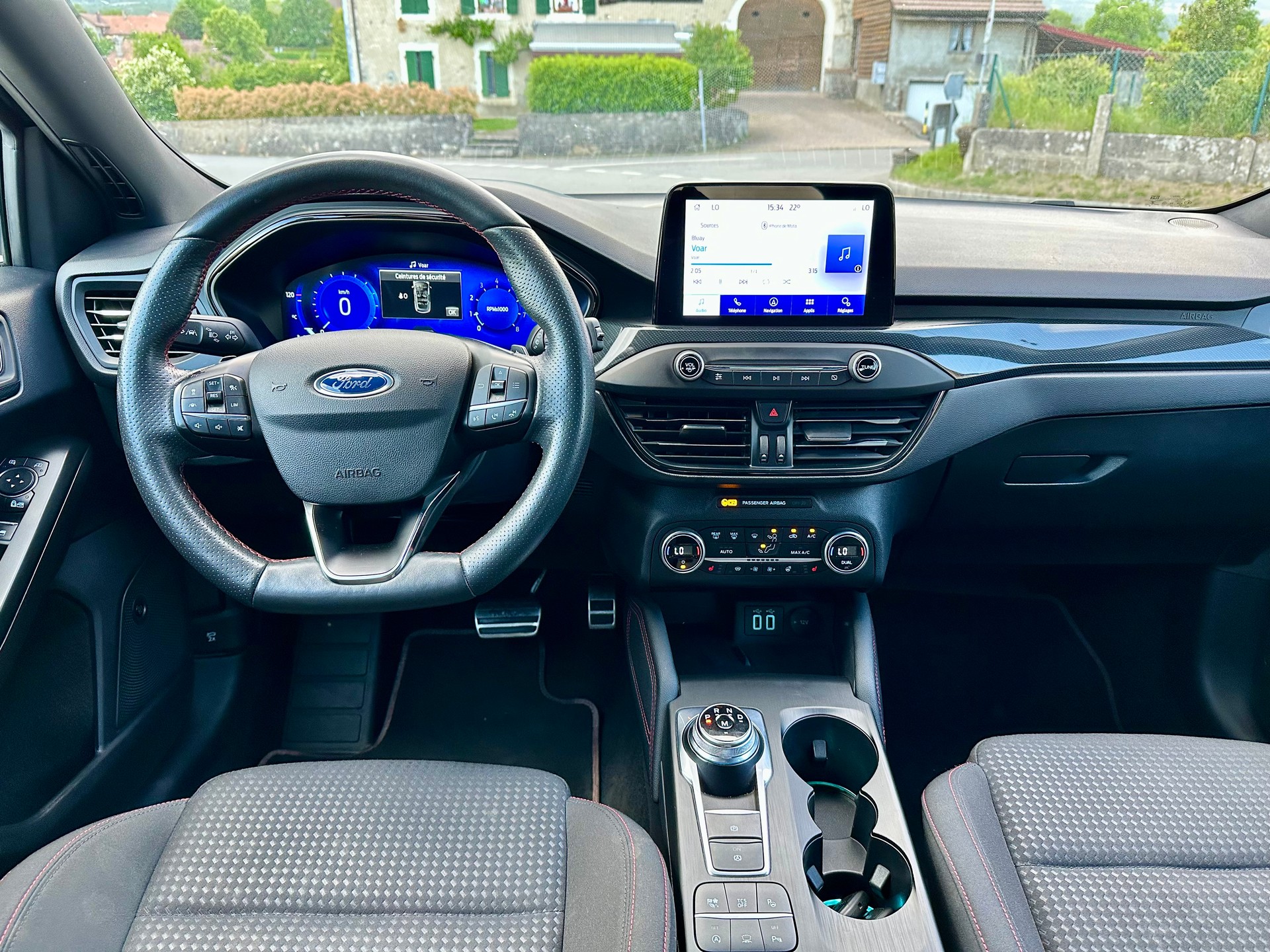 FORD Focus 1.0 SCTi ST Line Automatic-image-8