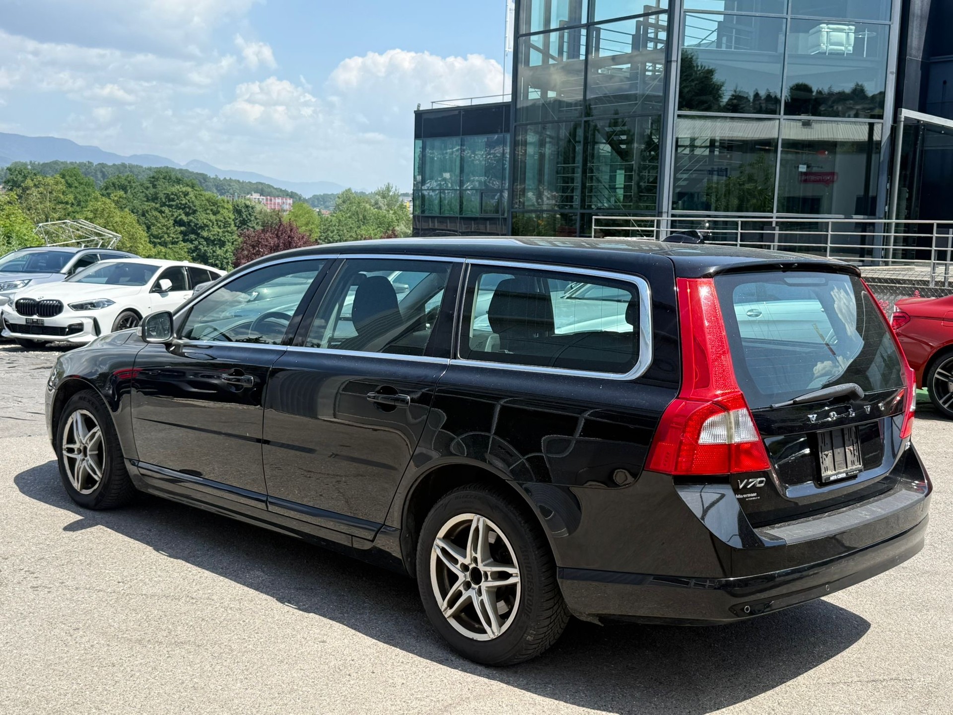 VOLVO V70 D3 Momentum Geartronic-showroom-element-3
