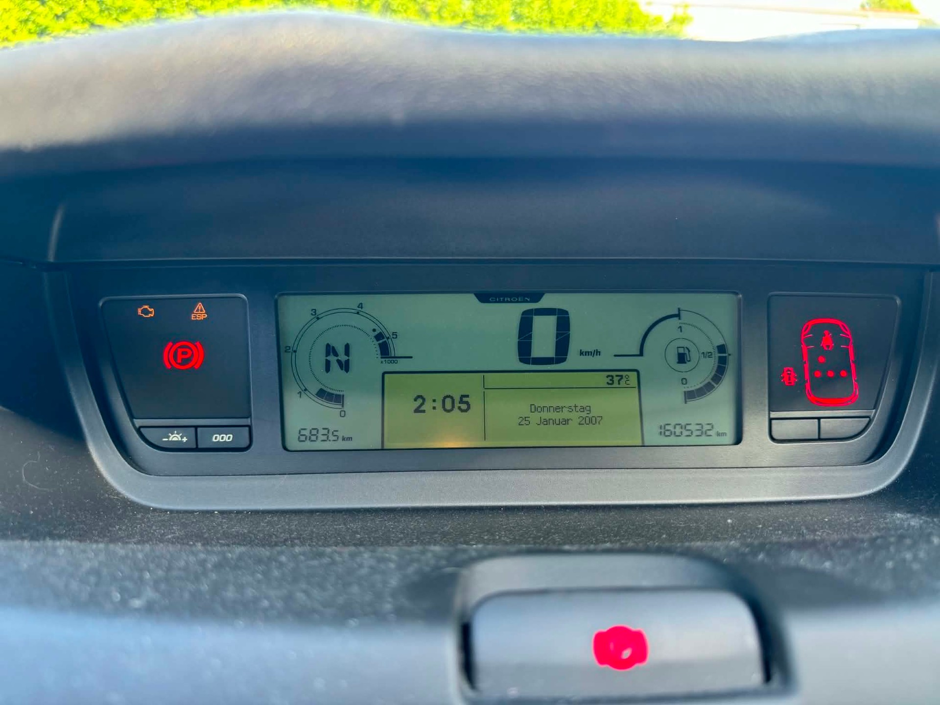 CITROEN Grand C4 Picasso 1.6 HDI 16V Séduction EGS6-image-9