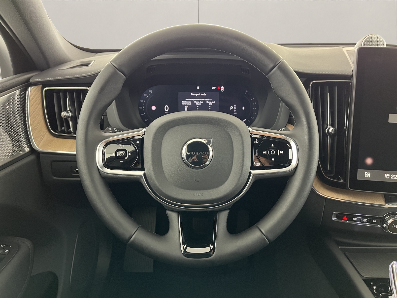 VOLVO XC60 2.0 B5 MH Ultra Dark AWD-image-9
