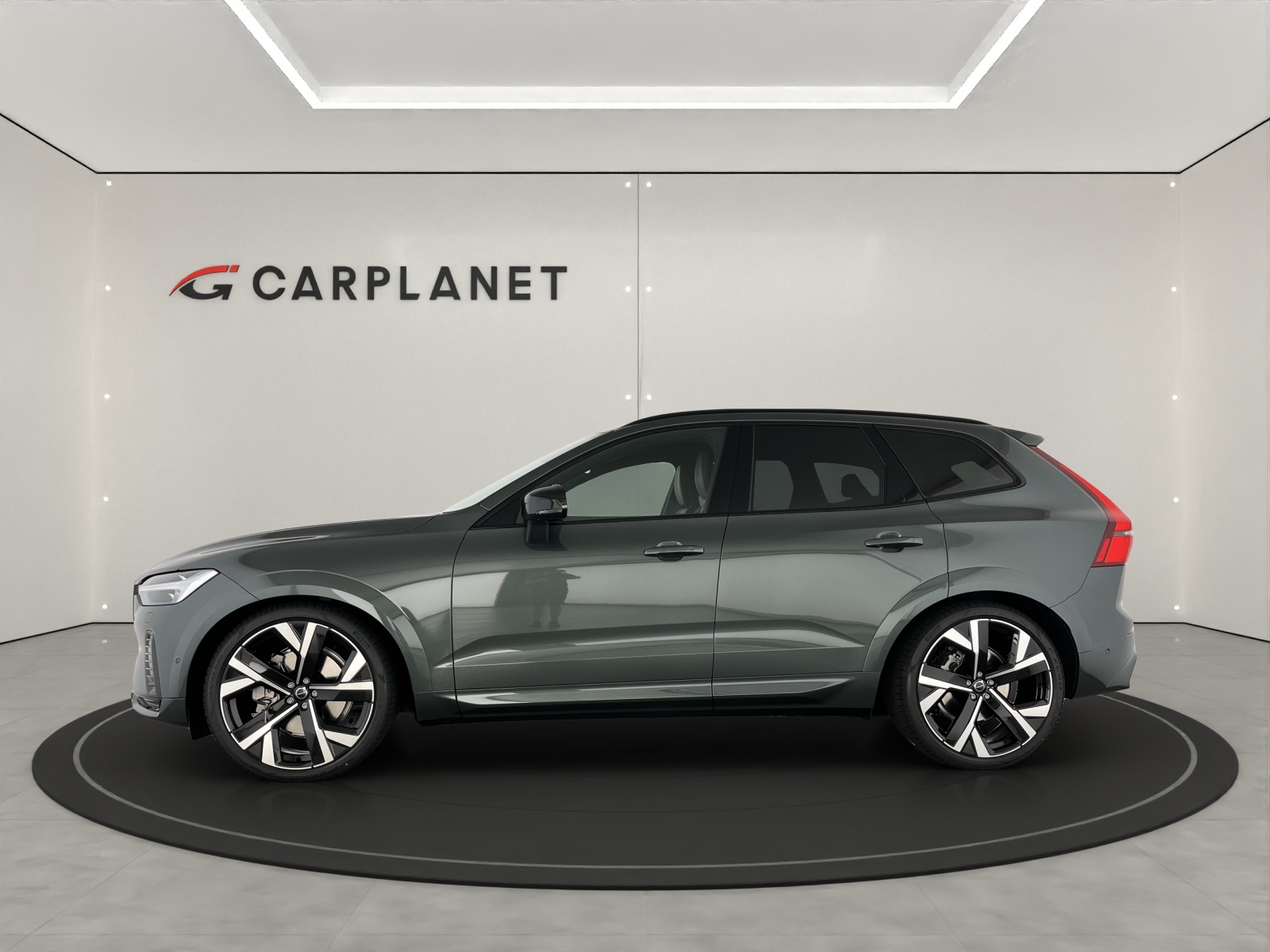 VOLVO XC60 2.0 B5 MH Ultra Dark AWD-image-1