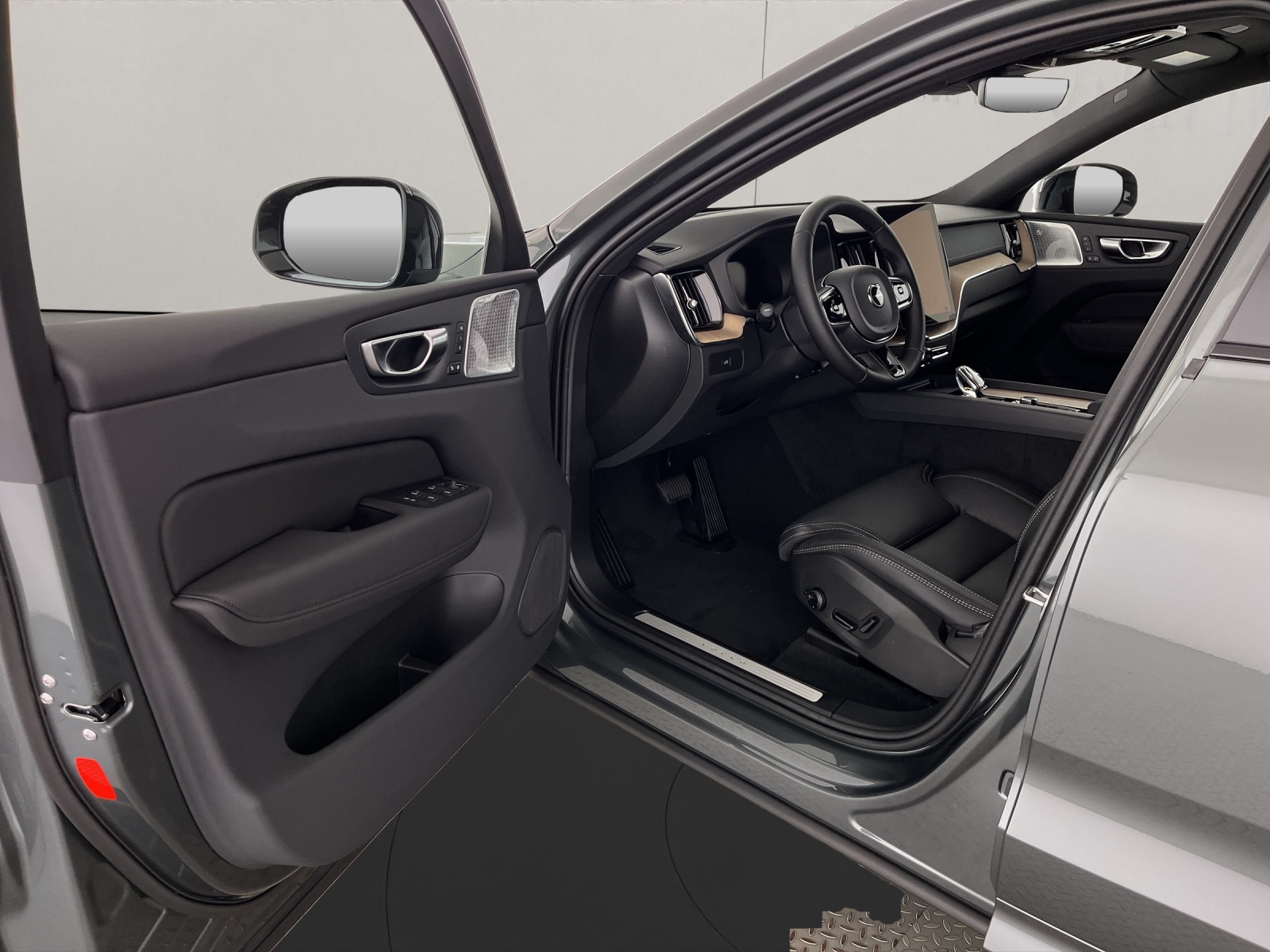 VOLVO XC60 2.0 B5 MH Ultra Dark AWD-image-7