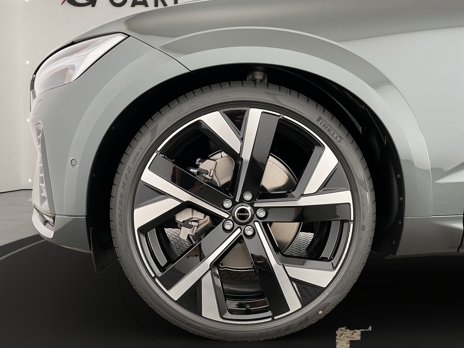 VOLVO XC60 2.0 B5 MH Ultra Dark AWD-image-6