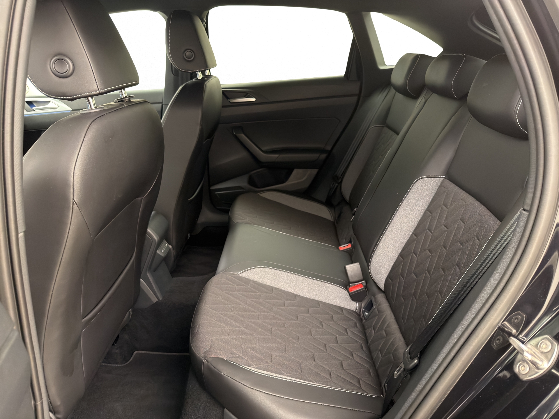 VW Taigo 1.0 TSI Goal DSG-image-11