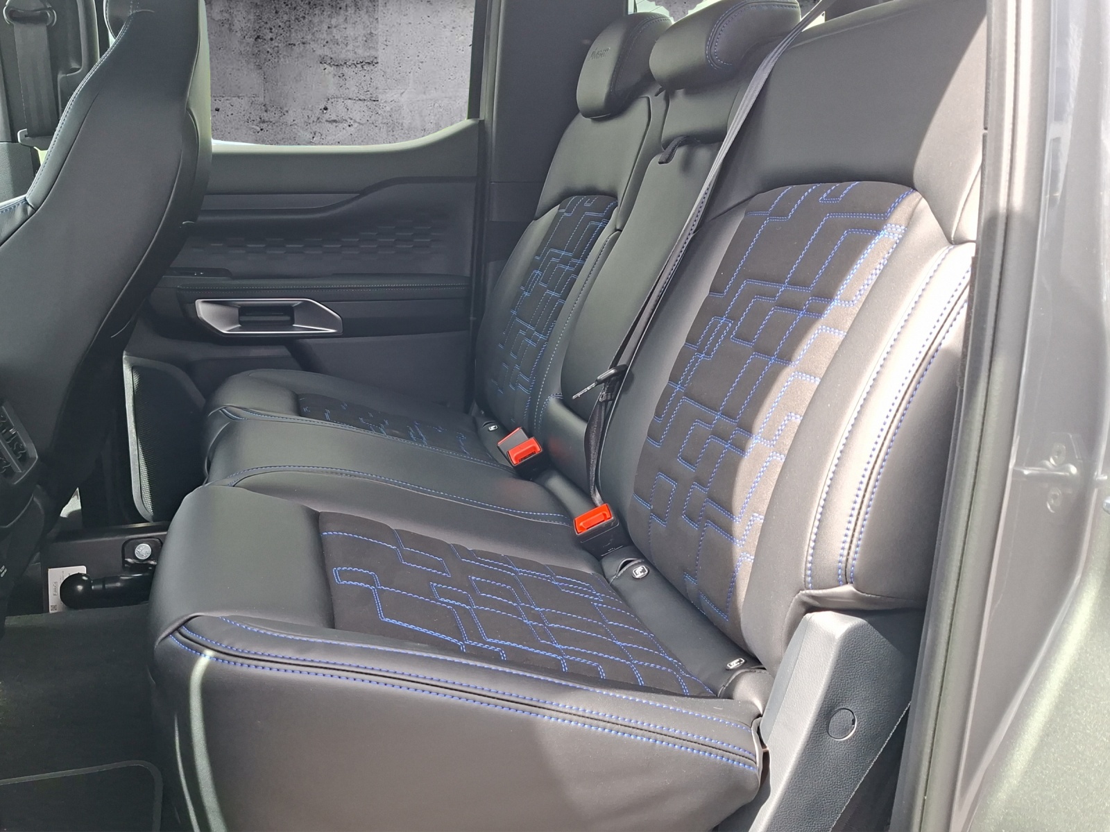 FORD RANGER MSRT 3.0 Eco Blue e-4WD Automatique-image-9