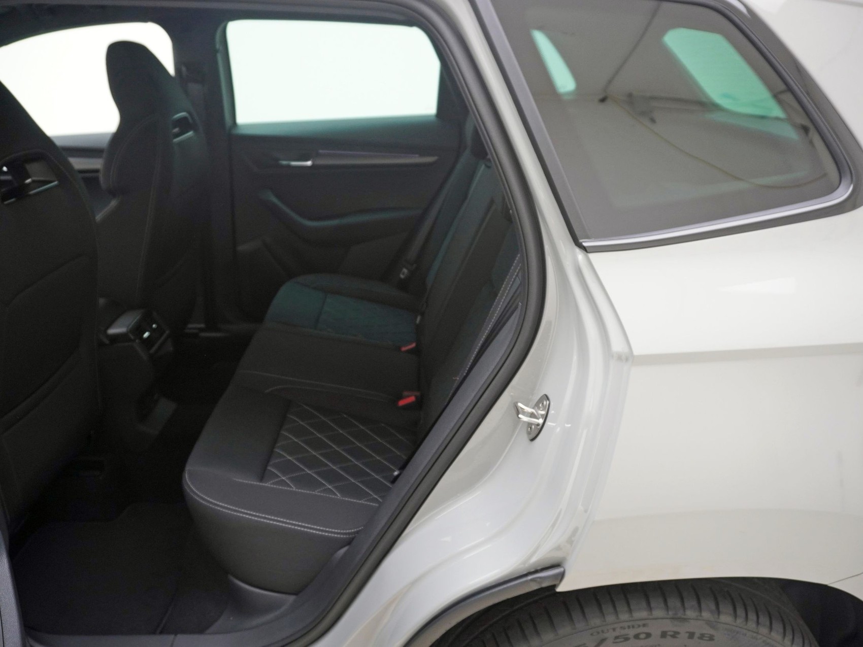 SKODA Karoq 2.0 TDI SportLine DSG 4x4-image-14