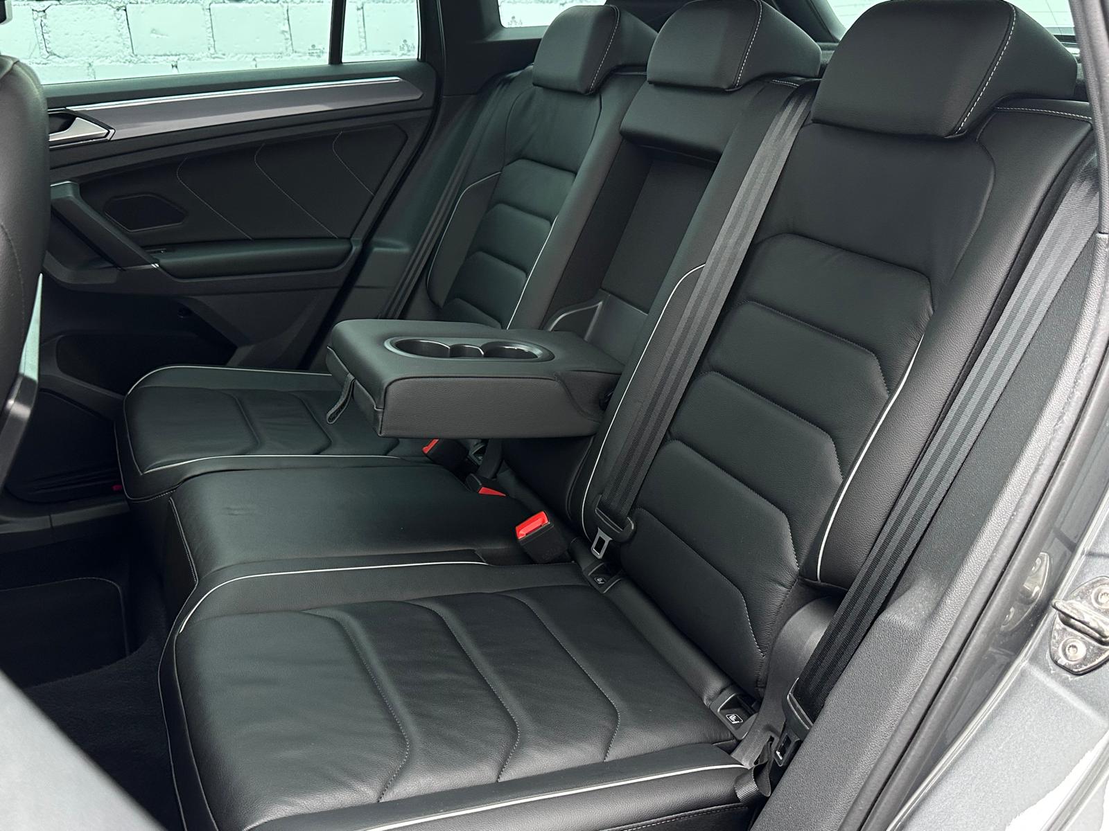 VW Tiguan 2.0 TDI SCR Highline 4Motion DSG-image-10