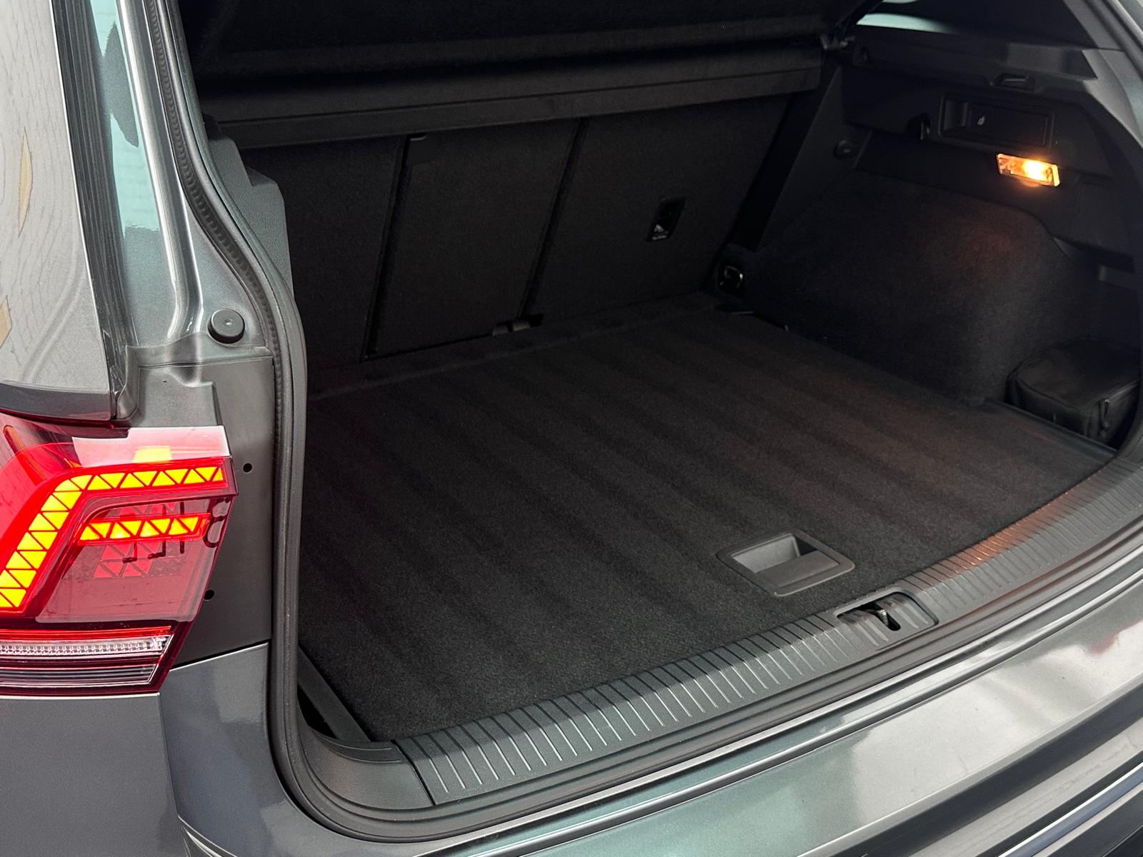 VW Tiguan 2.0 TDI SCR Highline 4Motion DSG-image-12