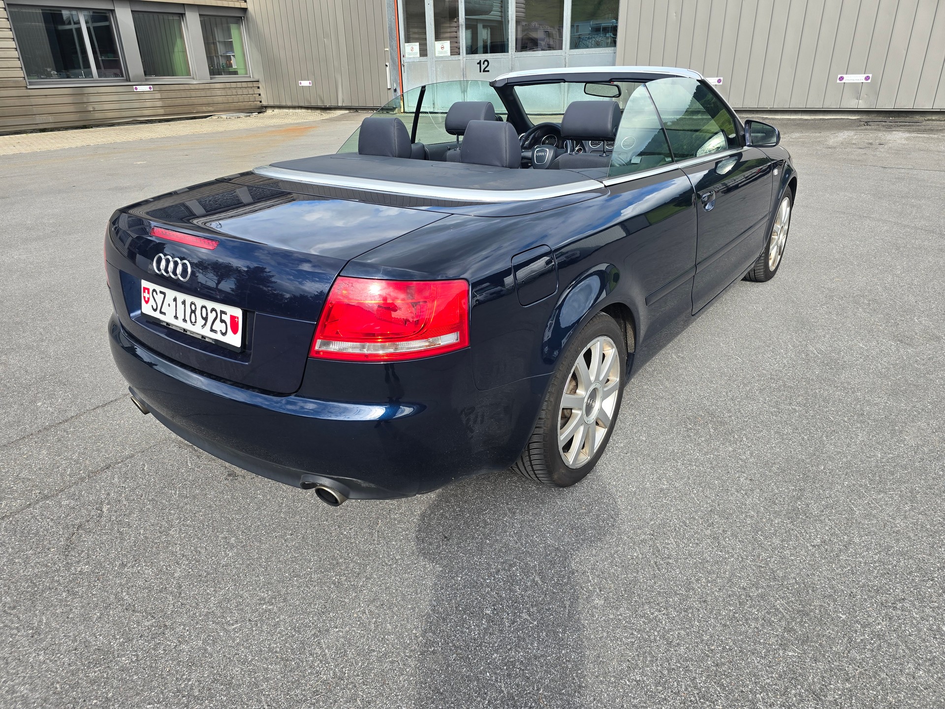 AUDI A4 Cabriolet 1.8 Turbo-image-8