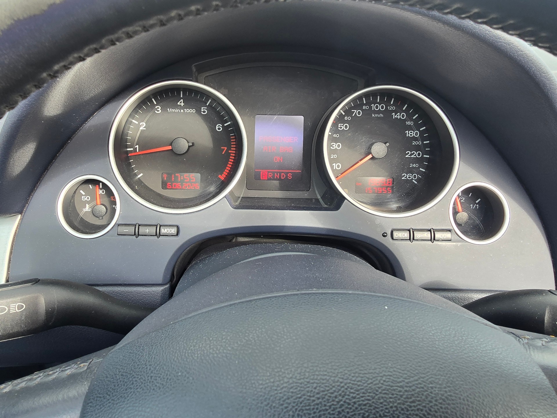 AUDI A4 Cabriolet 1.8 Turbo-image-10