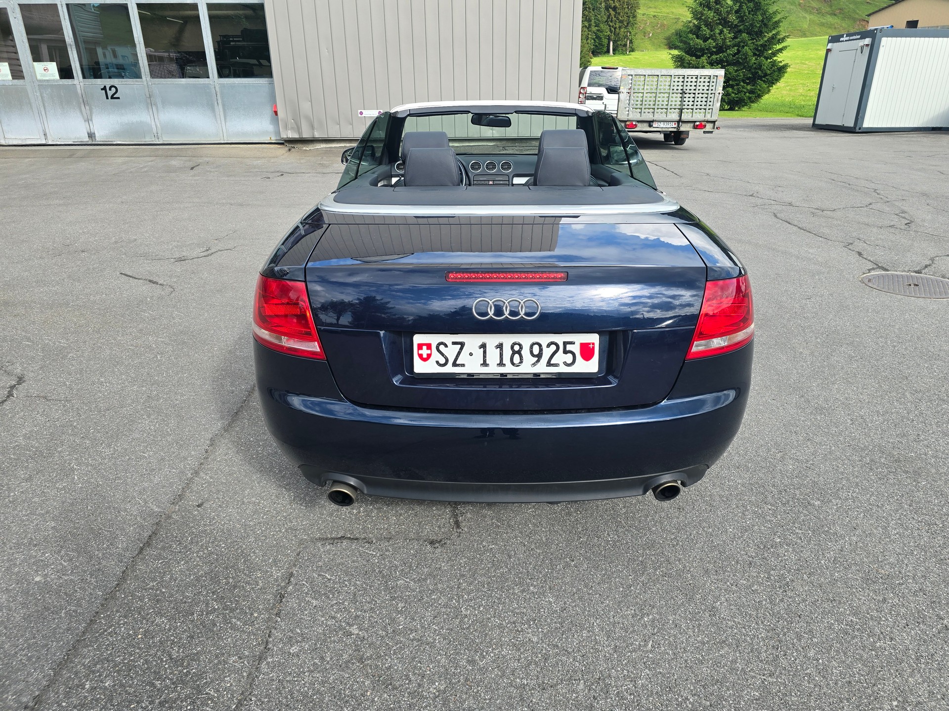AUDI A4 Cabriolet 1.8 Turbo-image-4