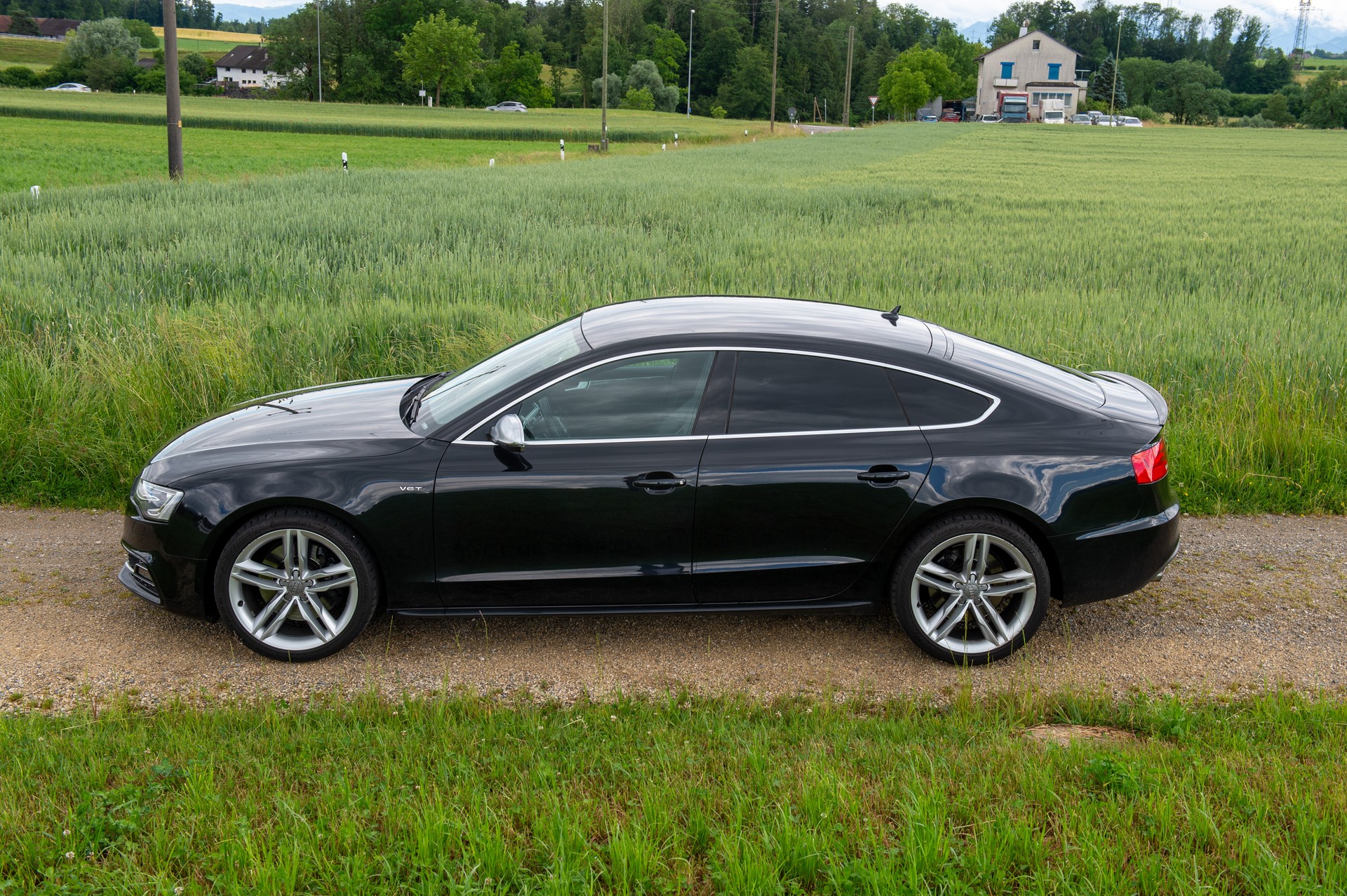 AUDI 3.0 V6 TFSI quattro S-Tronic-image-1