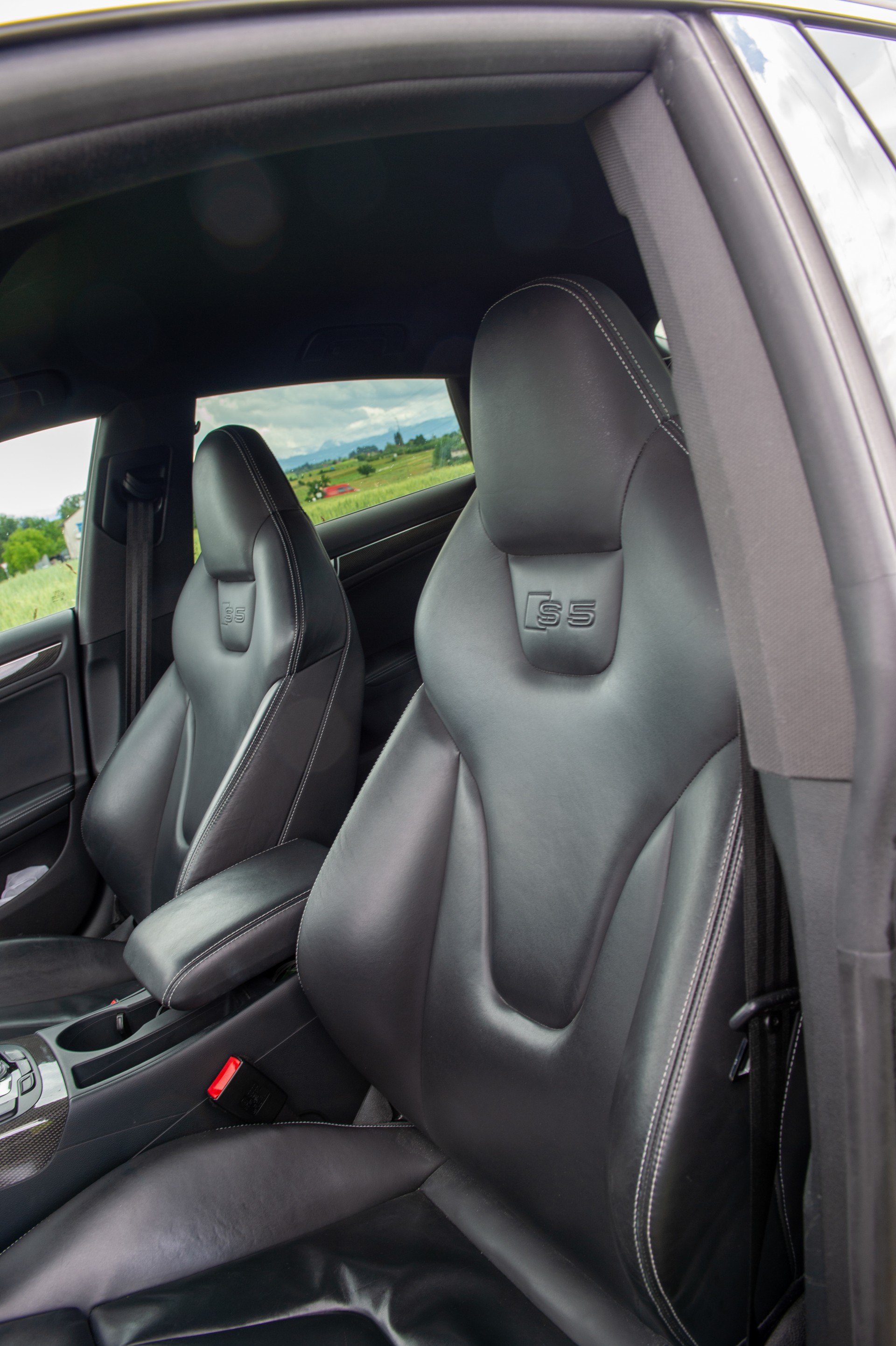 AUDI 3.0 V6 TFSI quattro S-Tronic-image-4