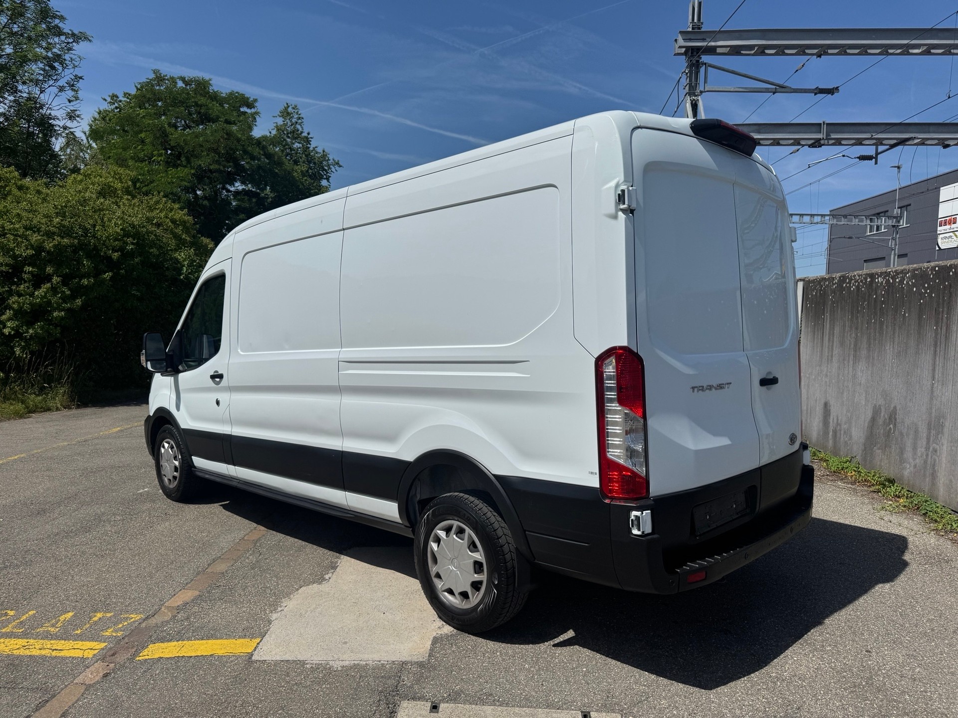 FORD Transit Van 350 L3 Trend 2.0 TDCi 130 FWD A-image-2