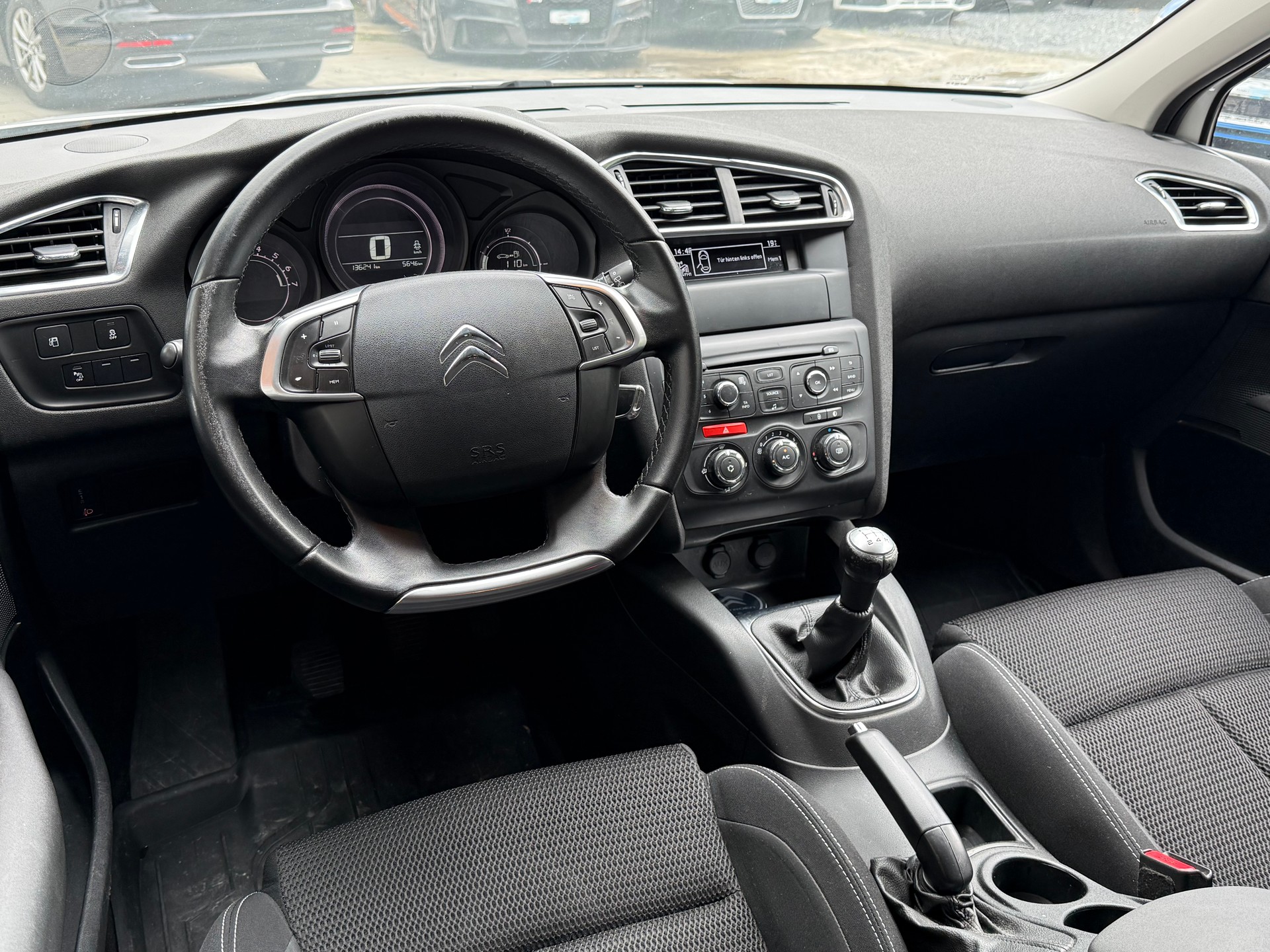 CITROEN C4 1.2 Pure Tech Feel-image-11