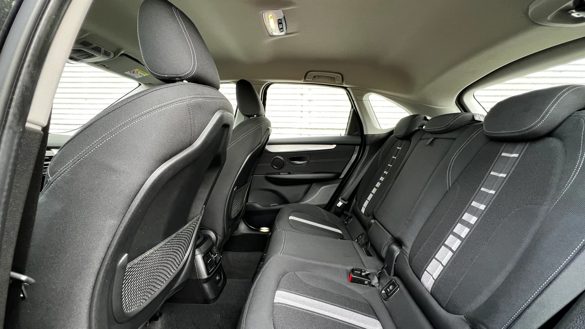 BMW 220i ACTIVE TOURER SPORT LINE STEPTRONIC l 192 PS-image-25