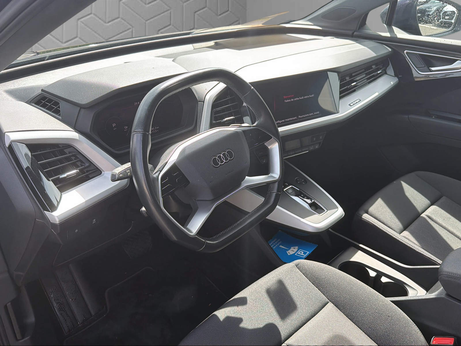AUDI Q4 e-tron 50 quattro-image-11