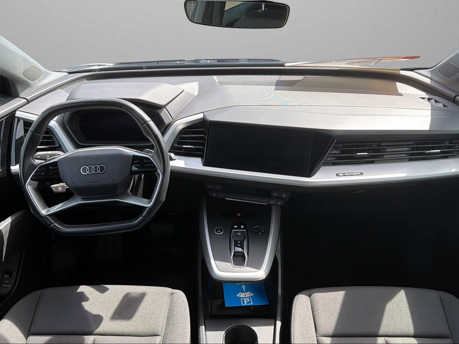 AUDI Q4 e-tron 50 quattro-image-12