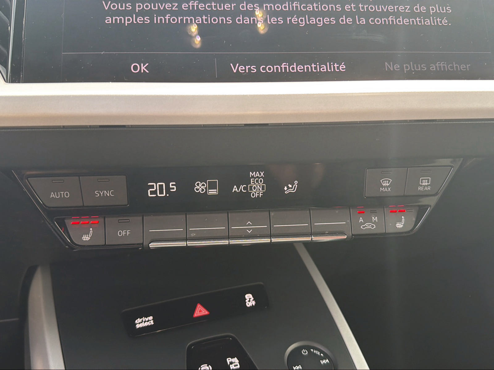AUDI Q4 e-tron 50 quattro-image-18
