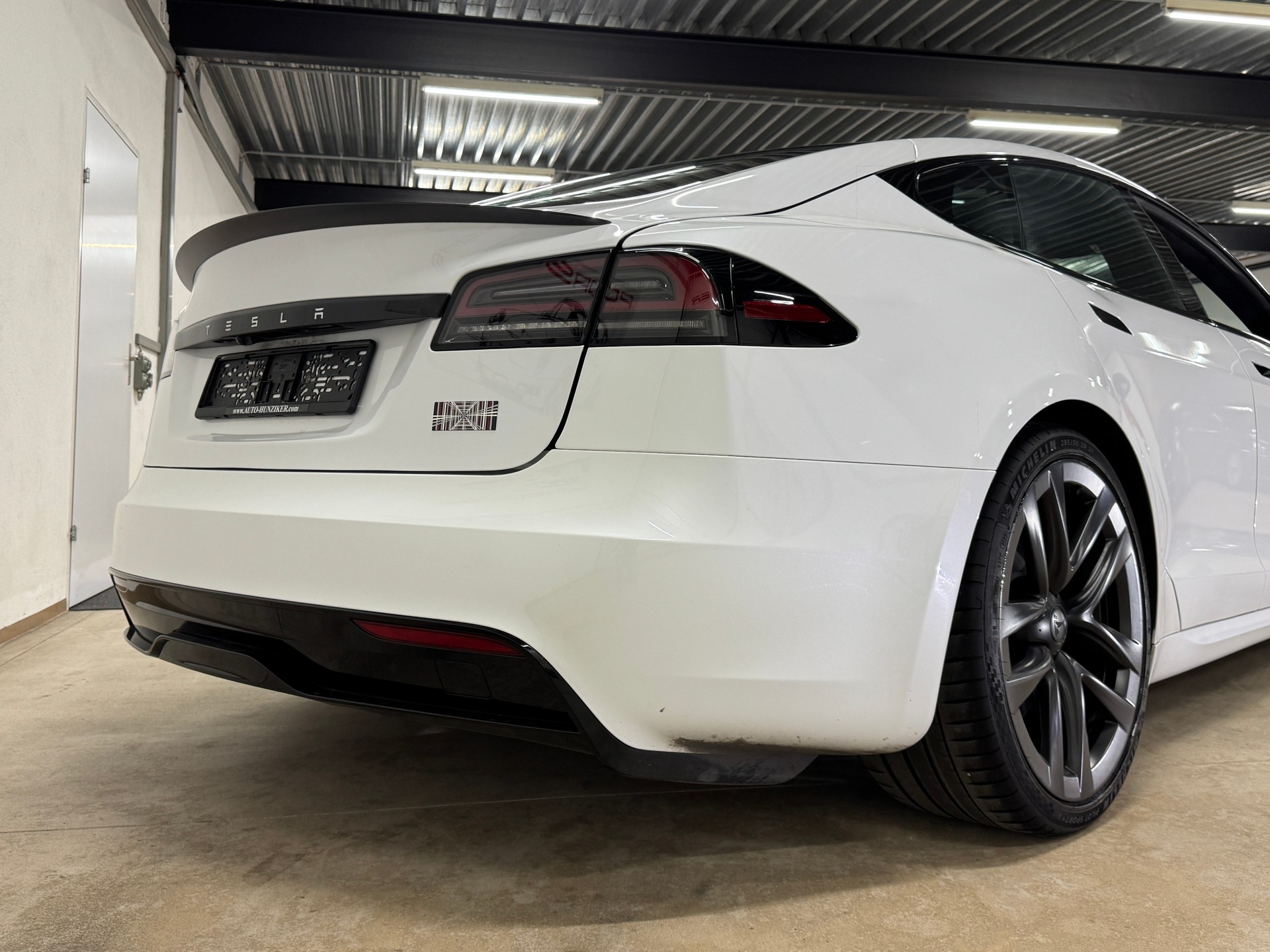 TESLA Model S 100 kWh Plaid / Autopilot 4.0-image-5