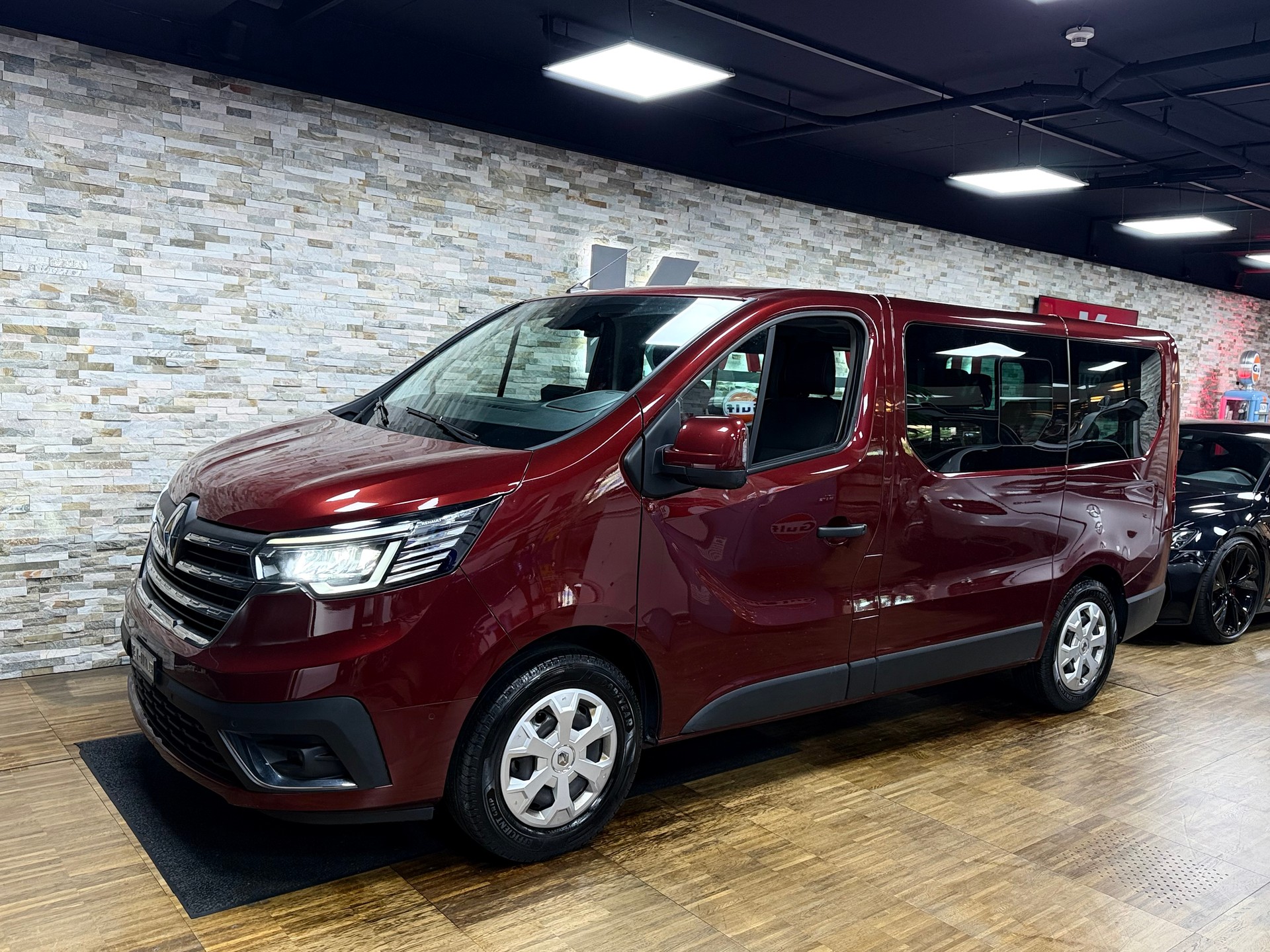 RENAULT Trafic Blue dCi 150 Passenger Techno