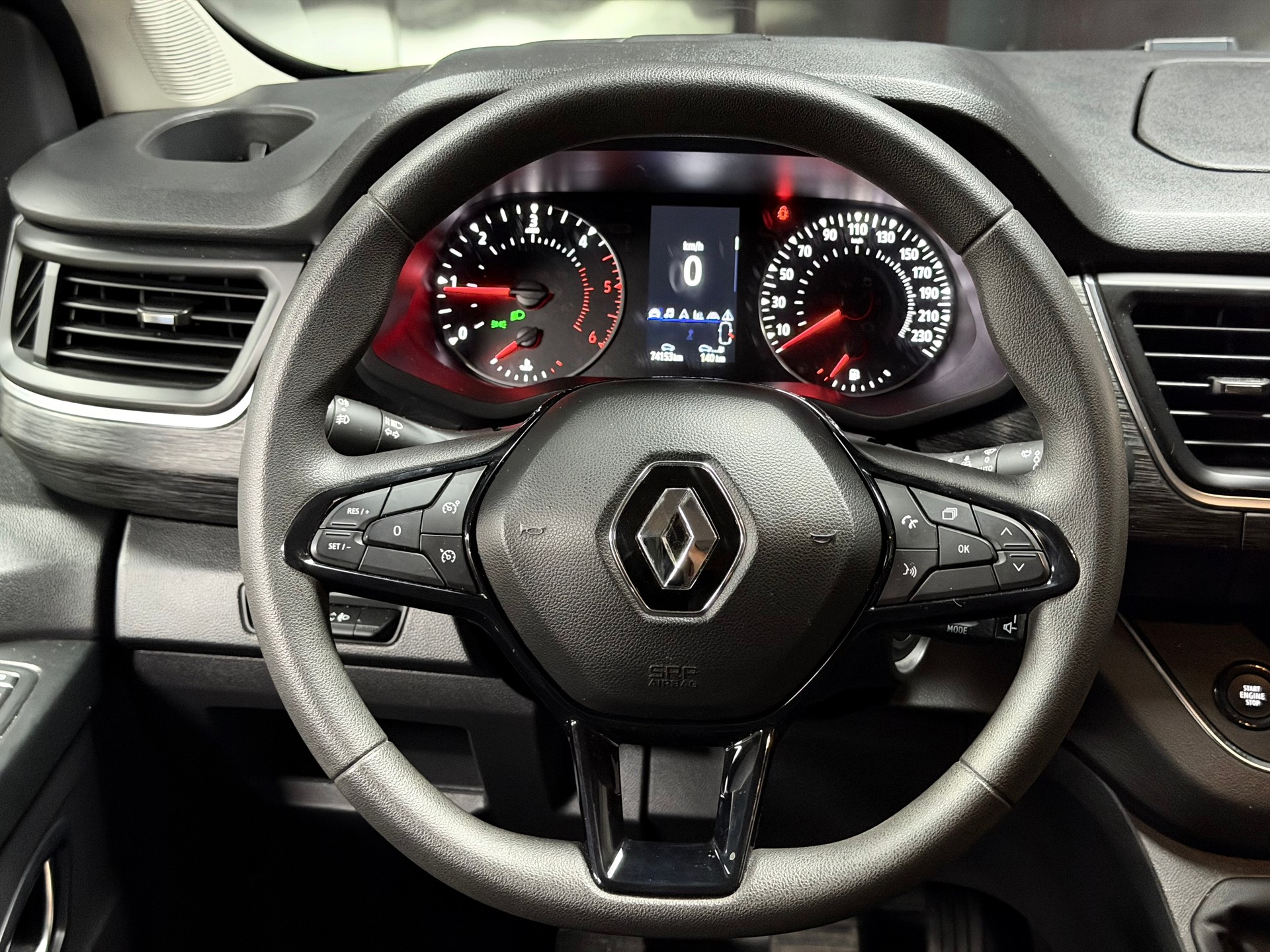 RENAULT Trafic Blue dCi 150 Passenger Techno-image-14