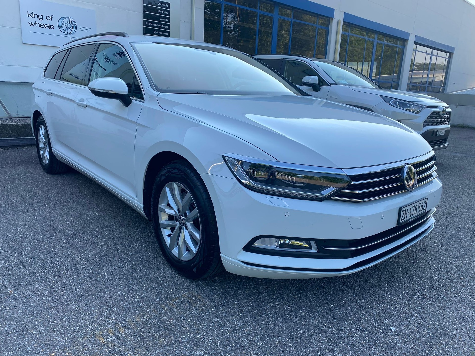 VW Passat Variant 2.0 TDI BMT Trendline DSG-image-0