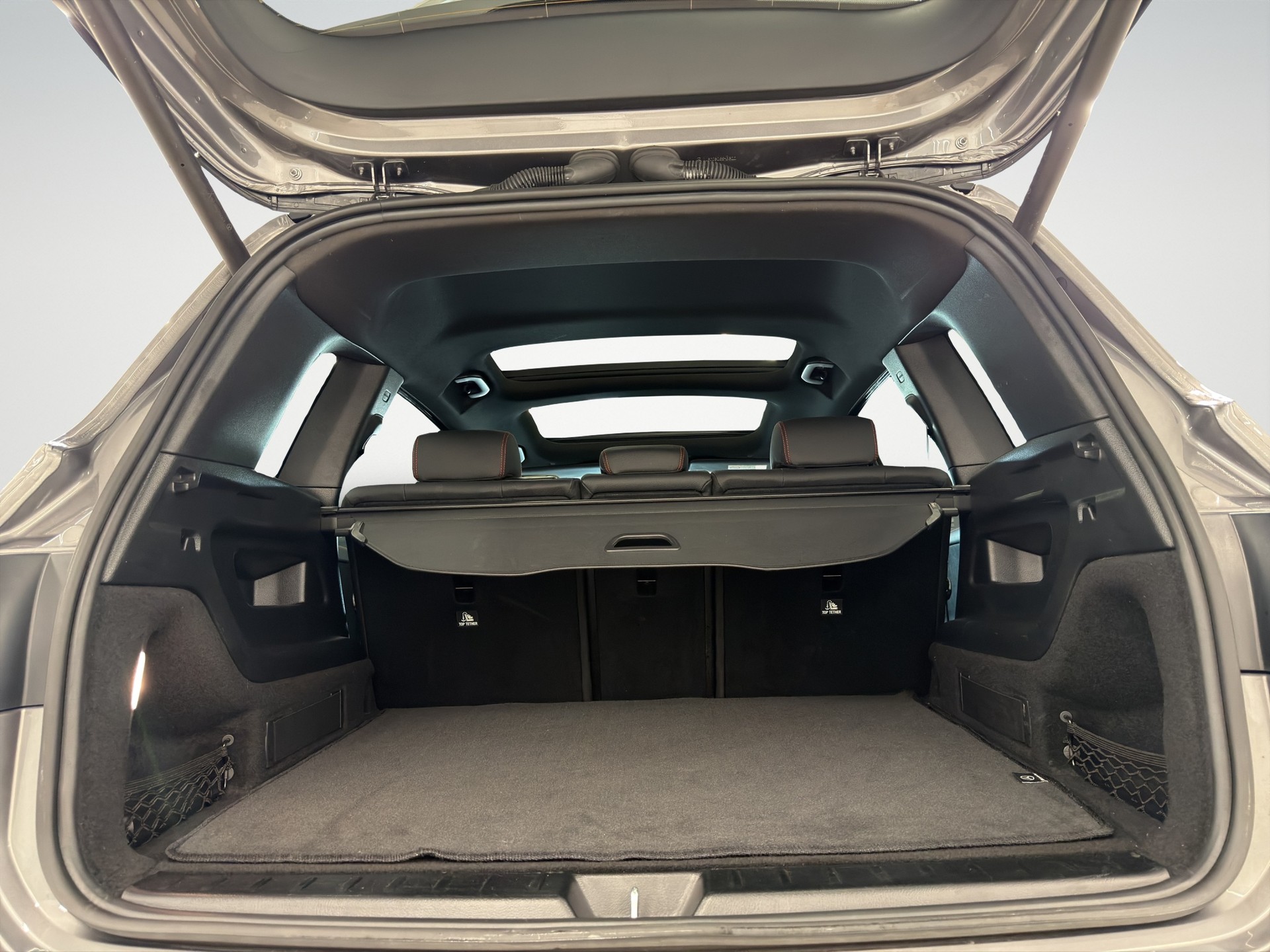 MERCEDES-BENZ GLB 220 d 4Matic AMG Line 8G-Tronic-image-13