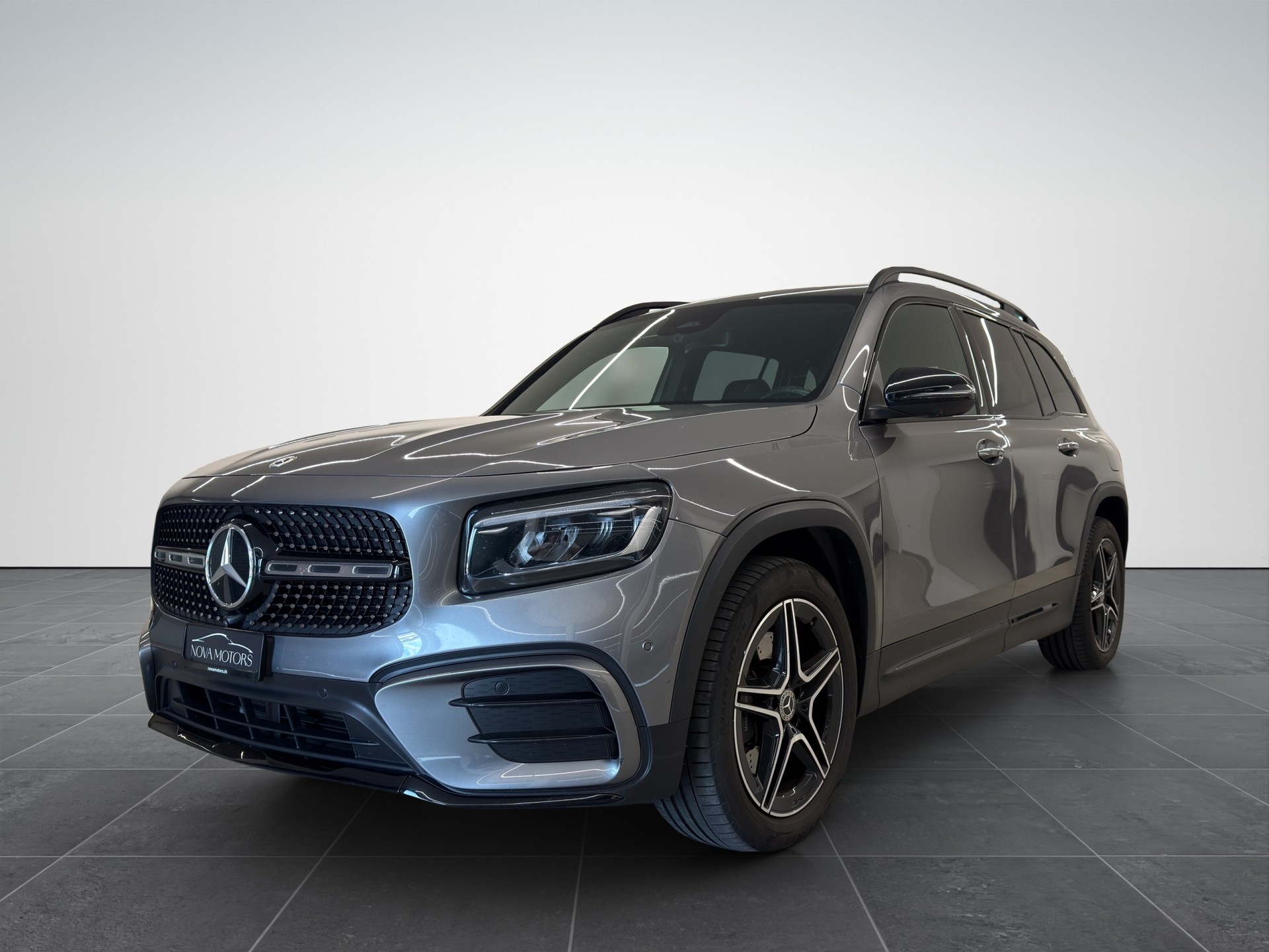 MERCEDES-BENZ GLB 220 d 4Matic AMG Line 8G-Tronic-image-0