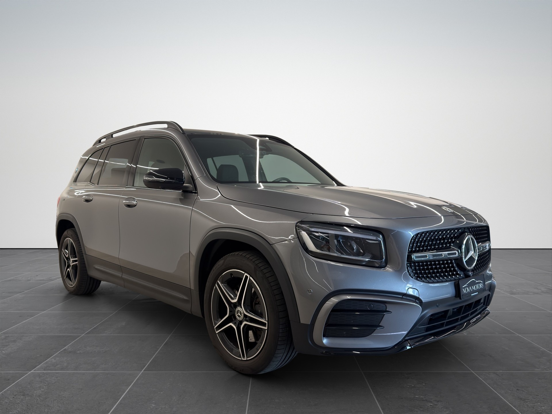 MERCEDES-BENZ GLB 220 d 4Matic AMG Line 8G-Tronic-image-7