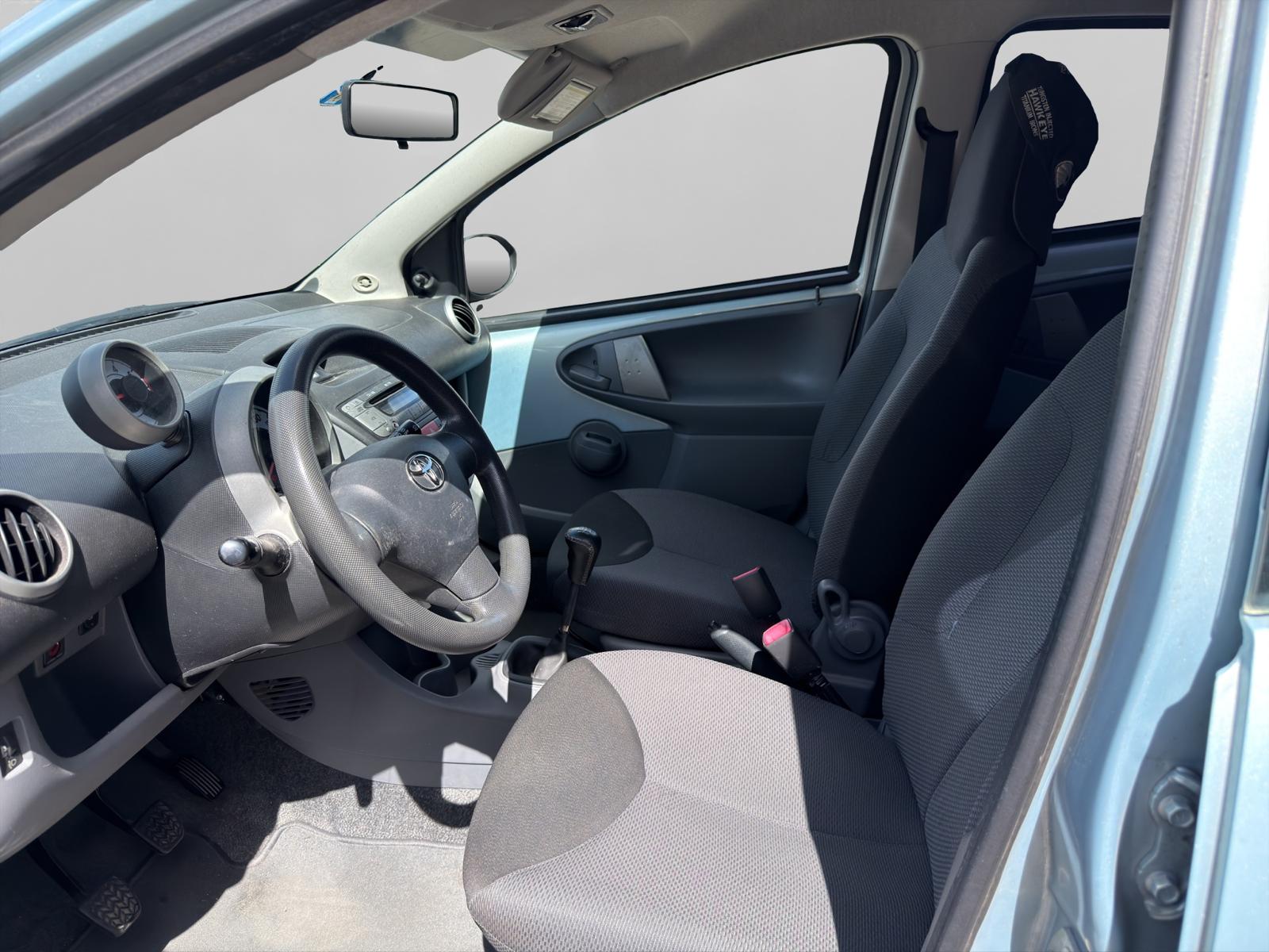 TOYOTA Aygo 1.4 D Linea Luna-image-8