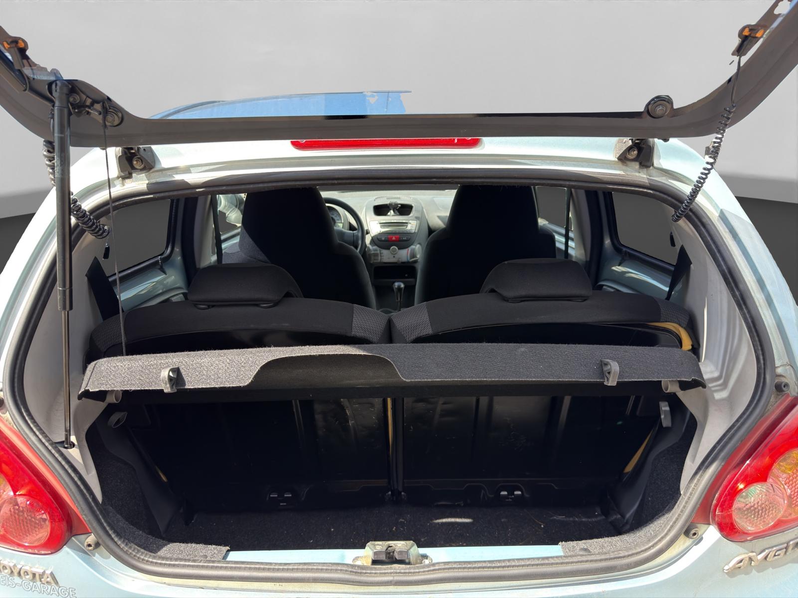 TOYOTA Aygo 1.4 D Linea Luna-image-12