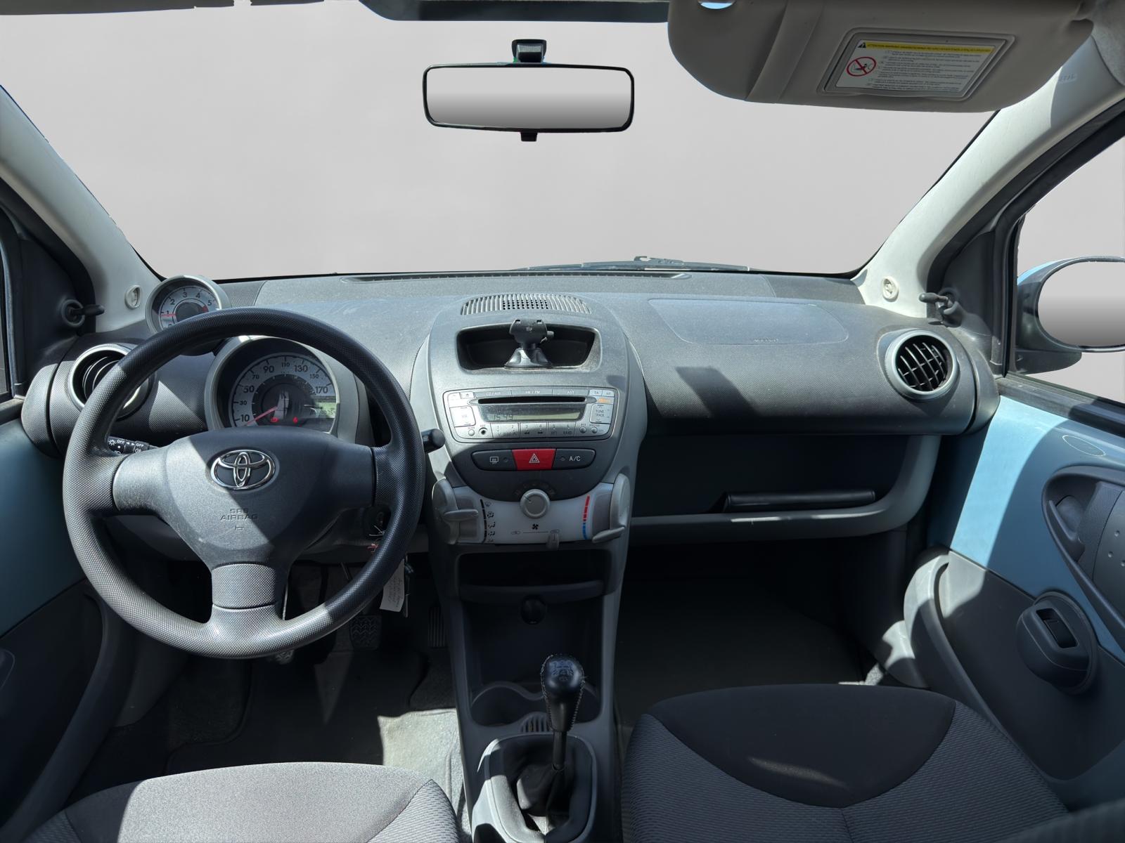TOYOTA Aygo 1.4 D Linea Luna-image-10