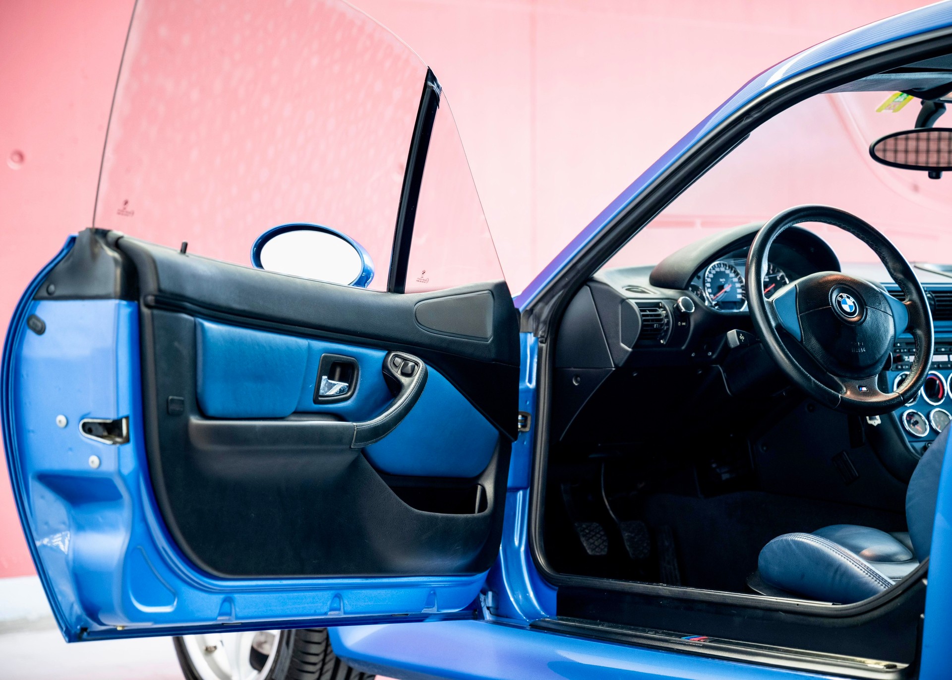 BMW M Coupé (2nd hand Swiss car, fantastic condition, full service history, 100% original)-image-30