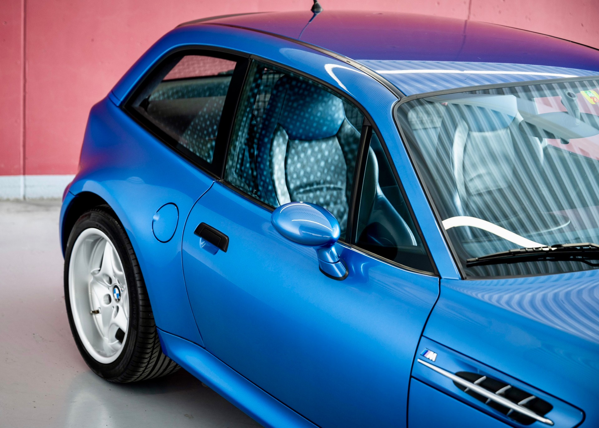 BMW M Coupé (2nd hand Swiss car, fantastic condition, full service history, 100% original)-image-12
