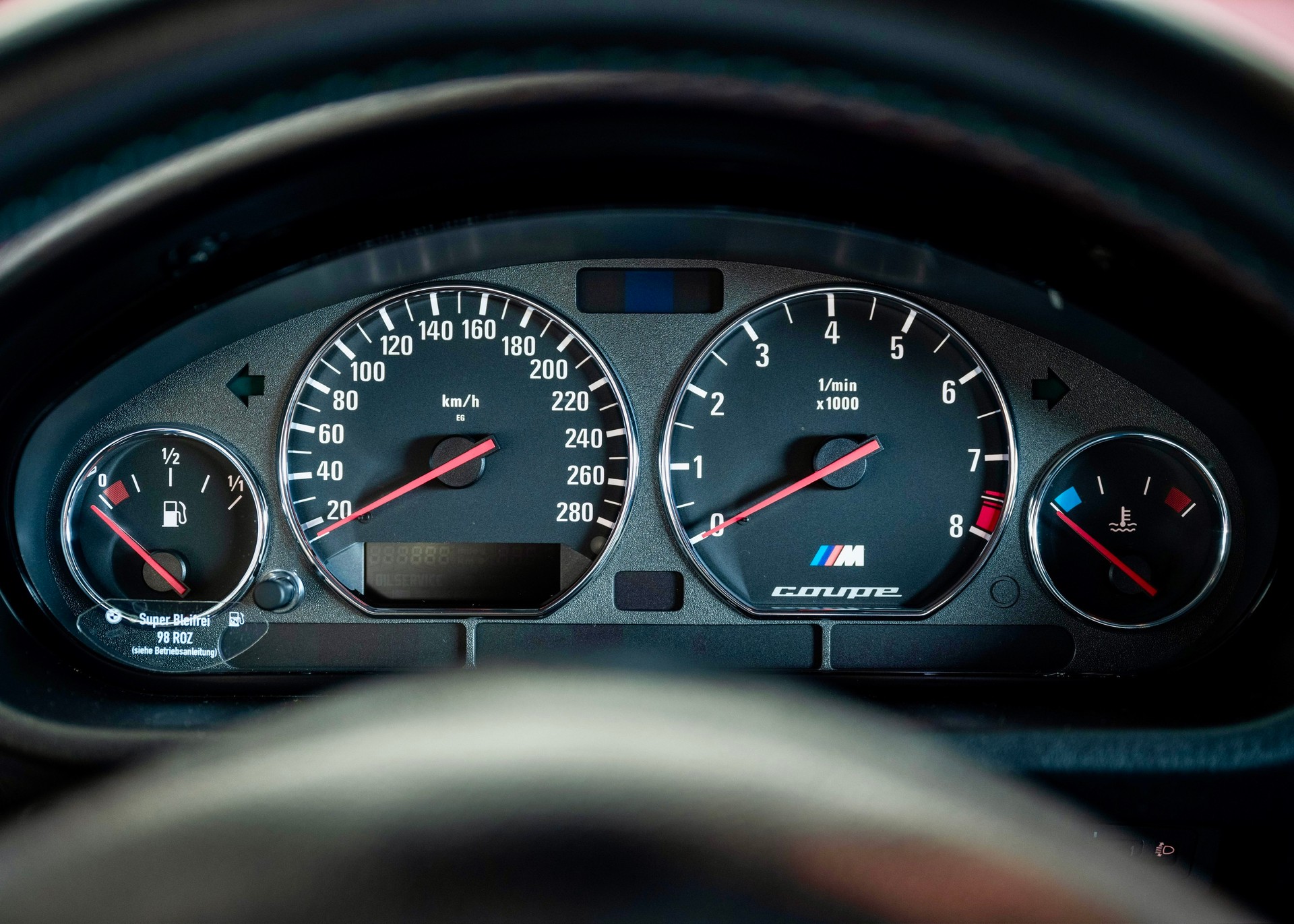 BMW M Coupé (2nd hand Swiss car, fantastic condition, full service history, 100% original)-image-24