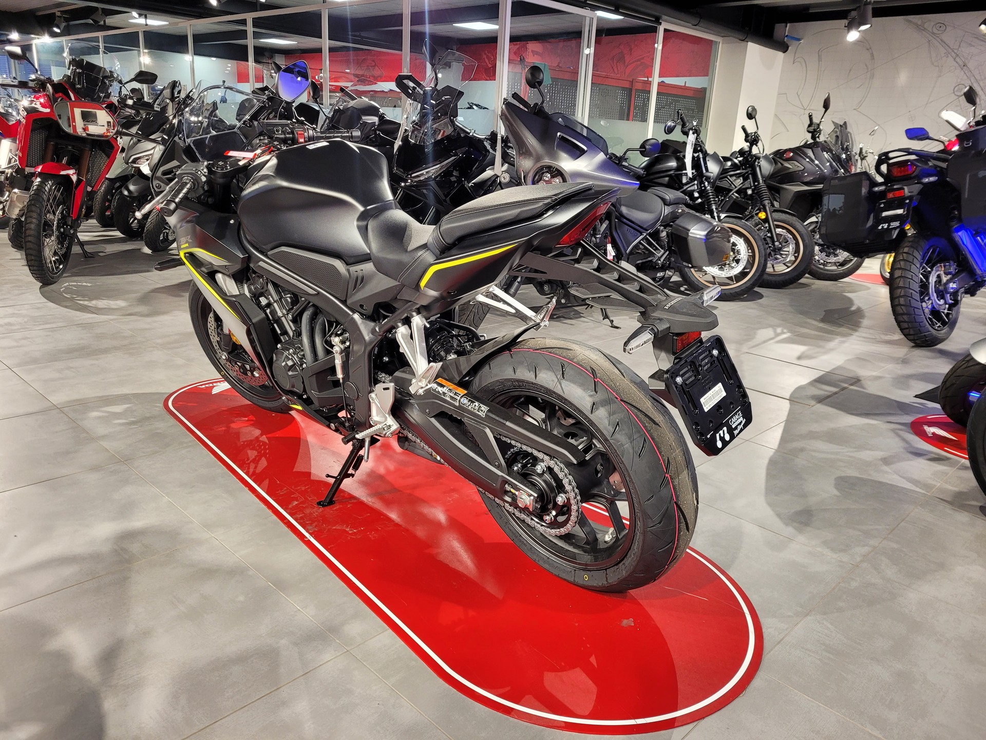 HONDA CBR 650 R E-Clutch (35kW)-showroom-element-3