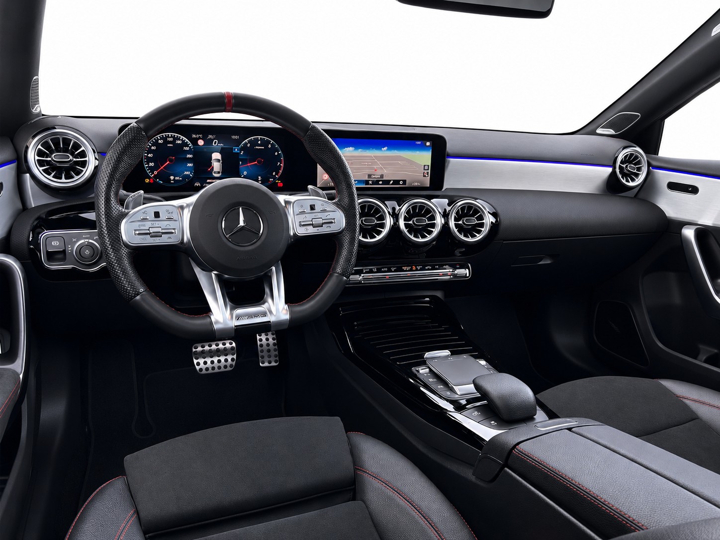 MERCEDES-BENZ A 35 AMG 4matic Limousine CH FAHRZEUG-image-11