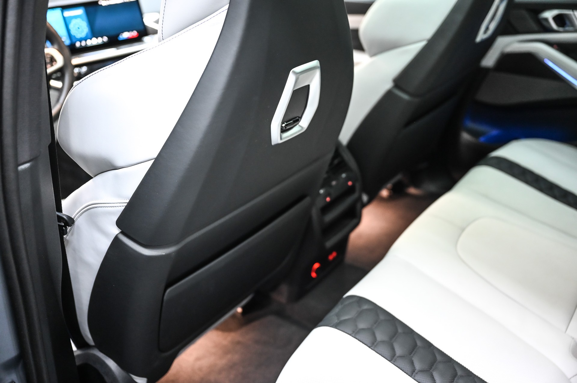 BMW X5 M Competition-image-23