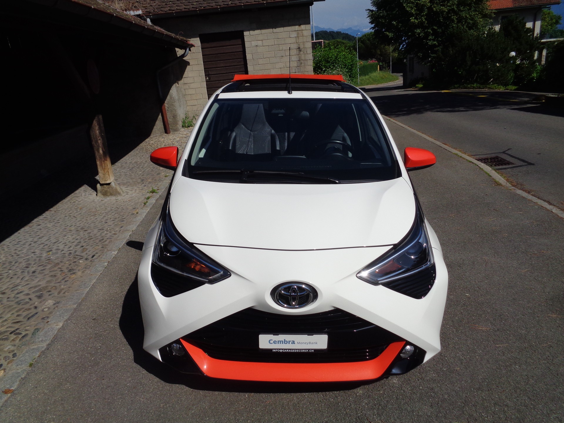 TOYOTA Aygo 1.0 VVT-i Limited White-image-0