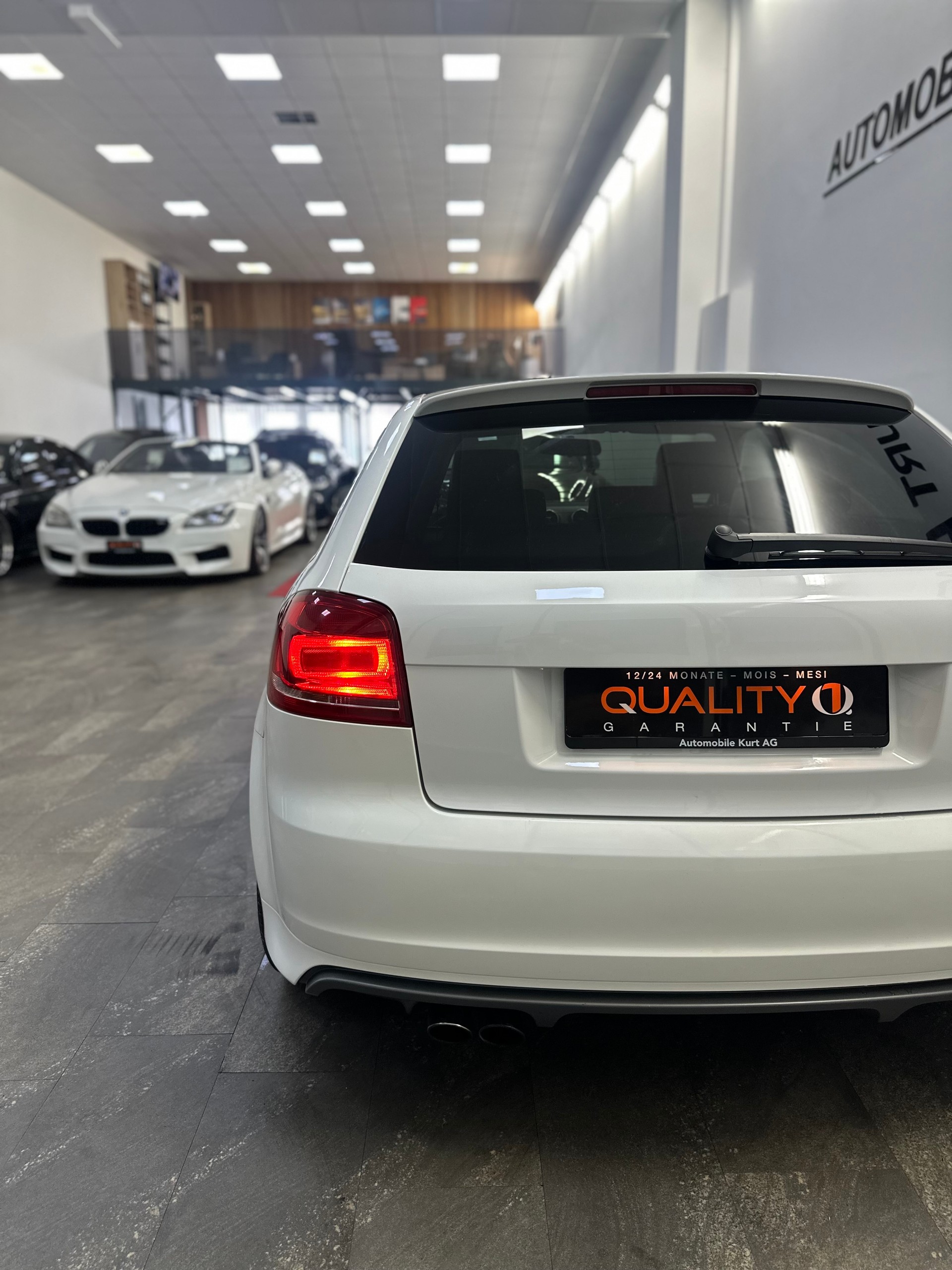 AUDI S3 2.0 TFSI quattro-image-4