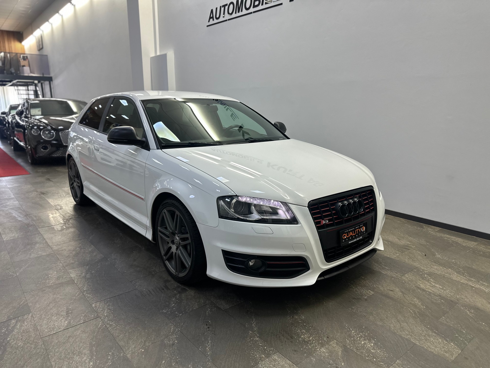 AUDI S3 2.0 TFSI quattro-image-7